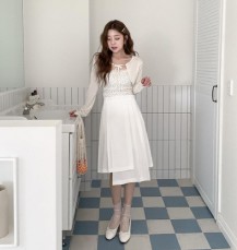 래게솔 코튼 핀턱 플레어 뒷밴딩 미디스커트