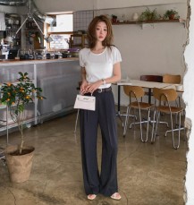 린람드 투핀턱 찰랑 세미 와이드 슬랙스