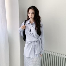 일오투 루즈핏 스트라이프 스트랩 셔츠