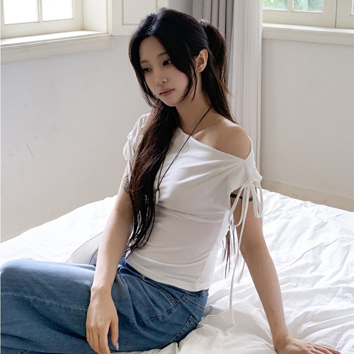 서리드 리본 스트랩 셔링 오프숄더 반팔티셔츠