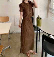 거데래 엠보 링클 H라인 롱 스커트