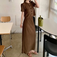 거데래 엠보 링클 H라인 롱 스커트