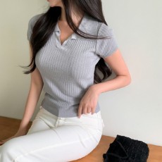 피성한 오픈 카라 골지 반팔 니트
