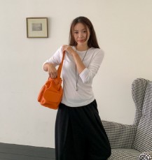 싱레더 라운드넥 베이직 무지 긴팔 티셔츠