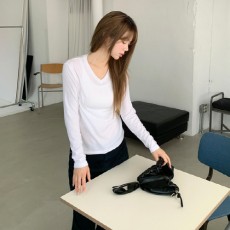 니구티 베이직 기본 브이넥 긴팔 티셔츠